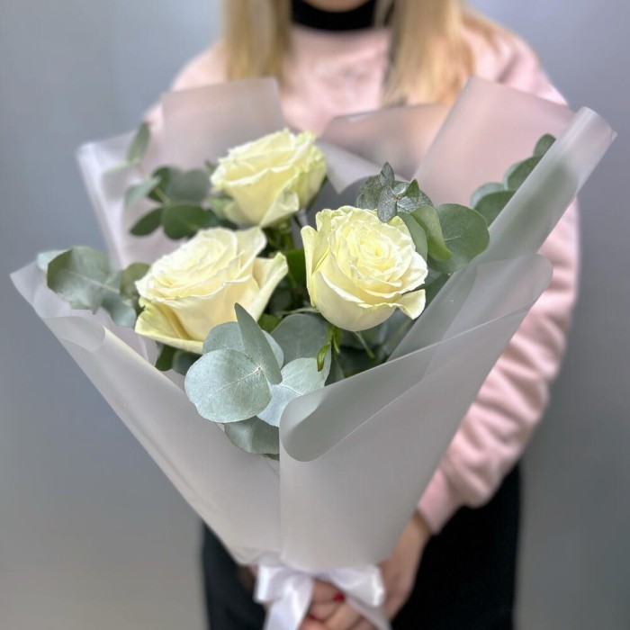 Букет 3 красивые розы