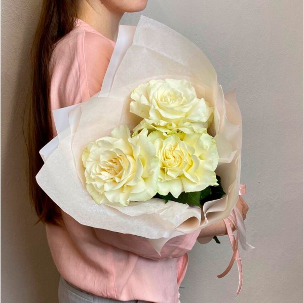 Букет роз небольшой