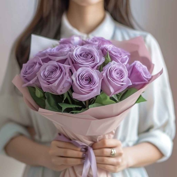 Букет 11 лиловых роз