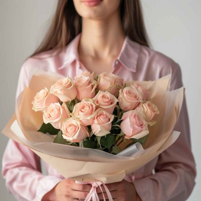 Букет 15 роз Эквадор