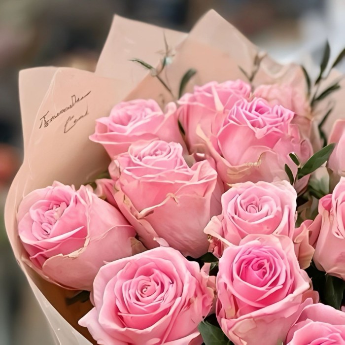 Букет 15 маленьких роз