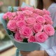 Букет 19 розовых роз