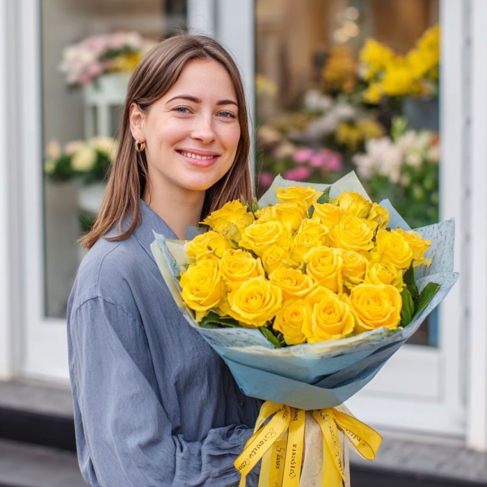 Букет 23 желтые розы