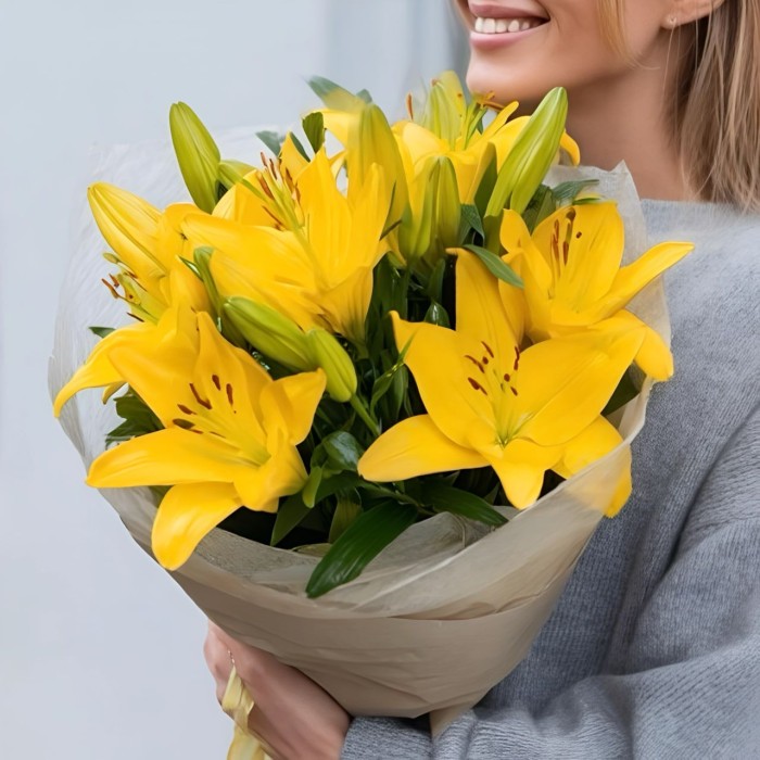 Букет 3 желтые лилии