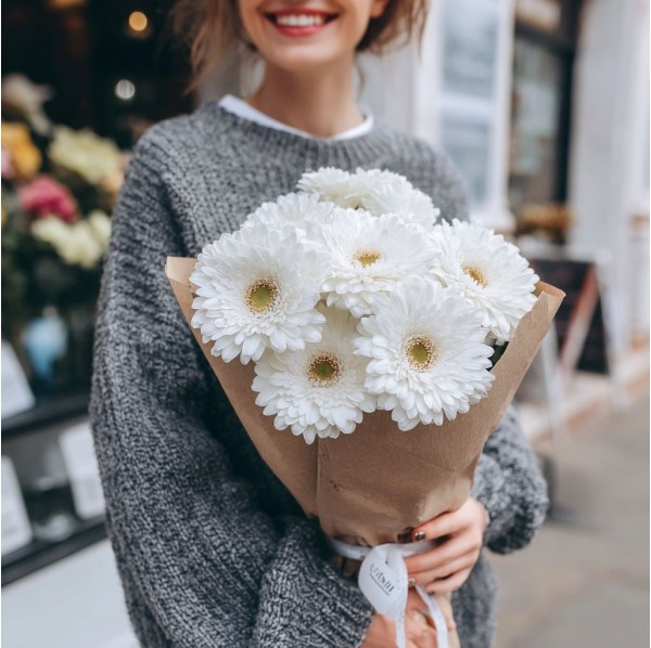 Букет 7 белых гербер