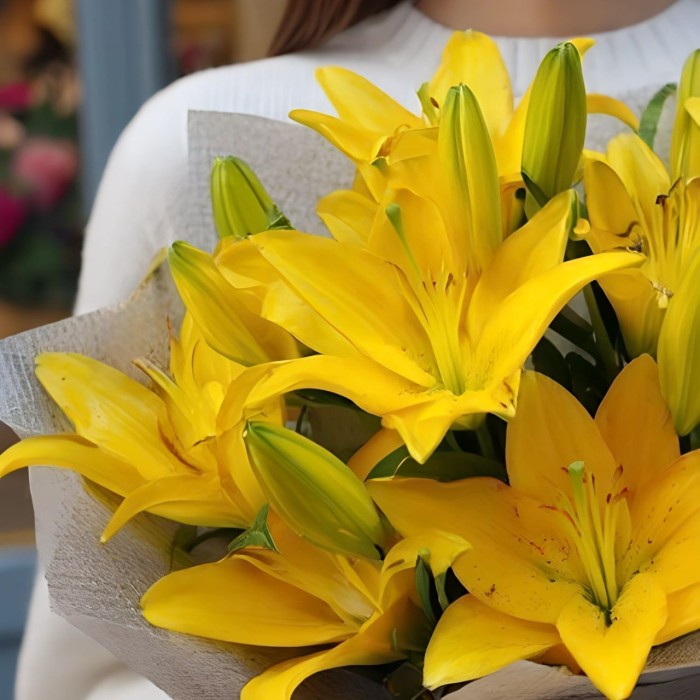 Букет 7 желтых лилий