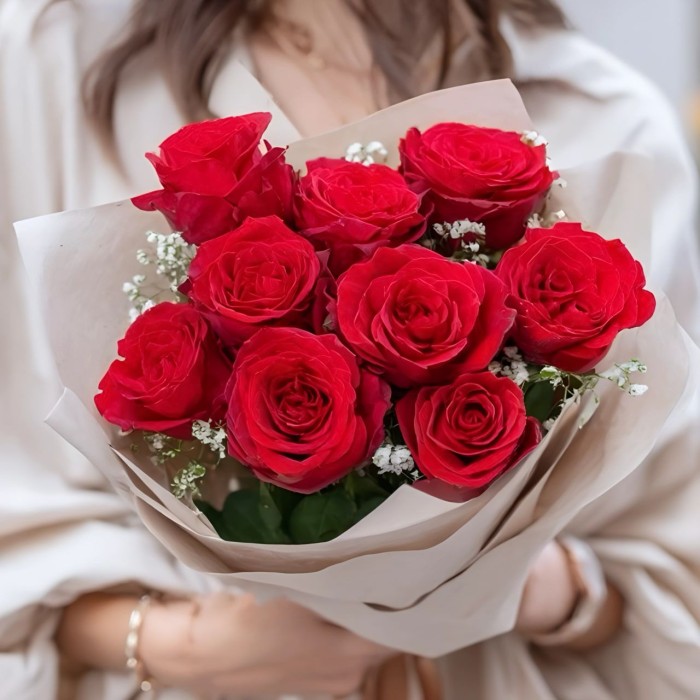 Букет из 9 маленьких роз