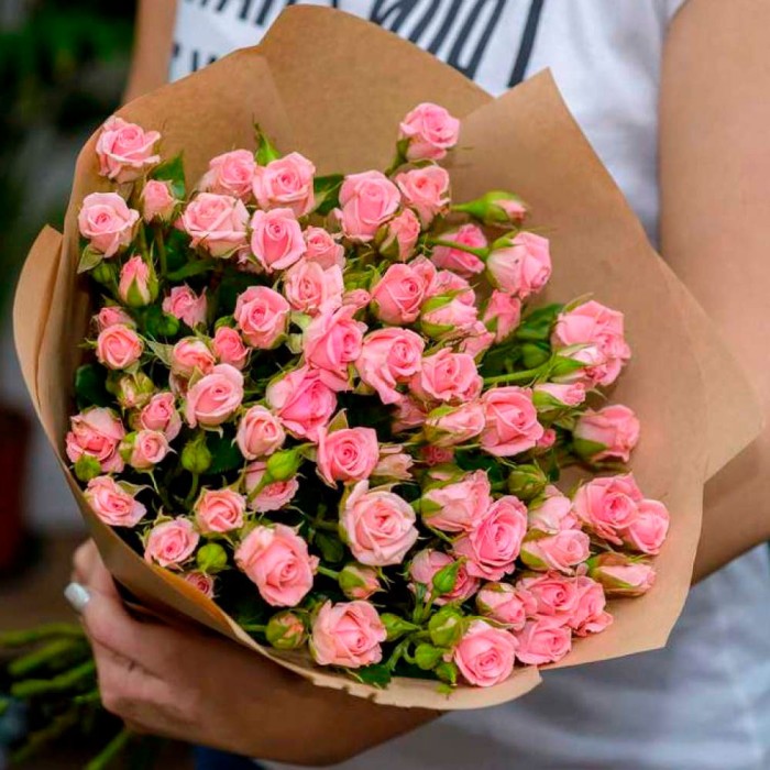 Букет 11 кустовых роз