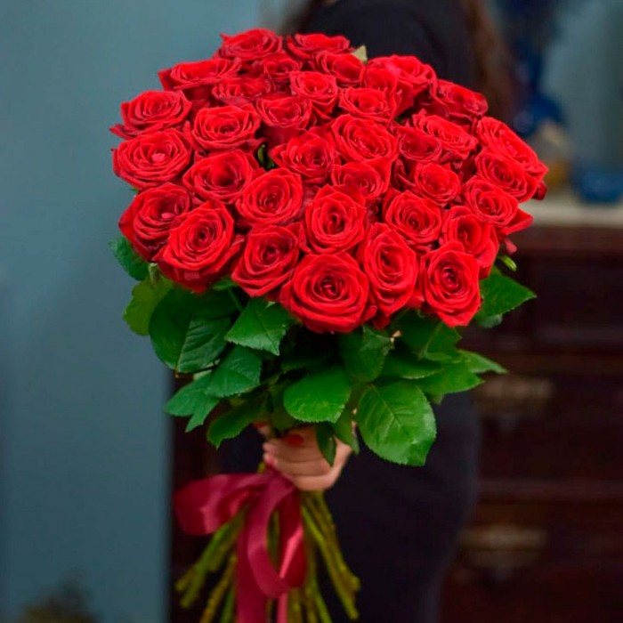 Букет 35 метровых роз