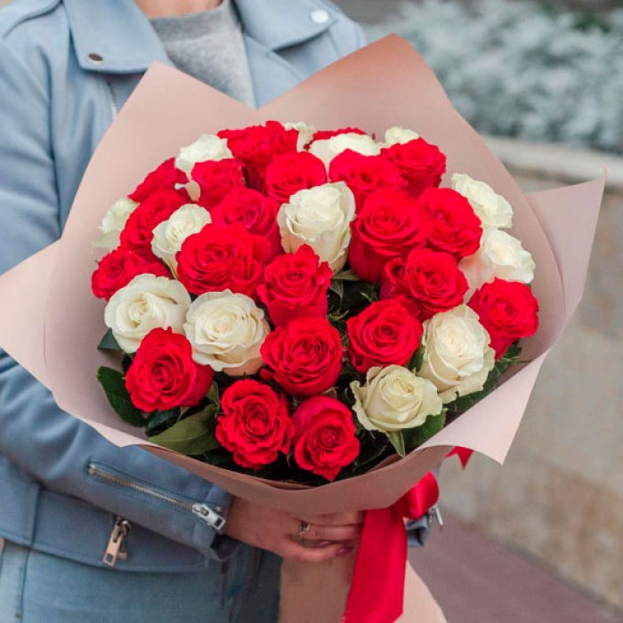 Букет 35 роз 60 см