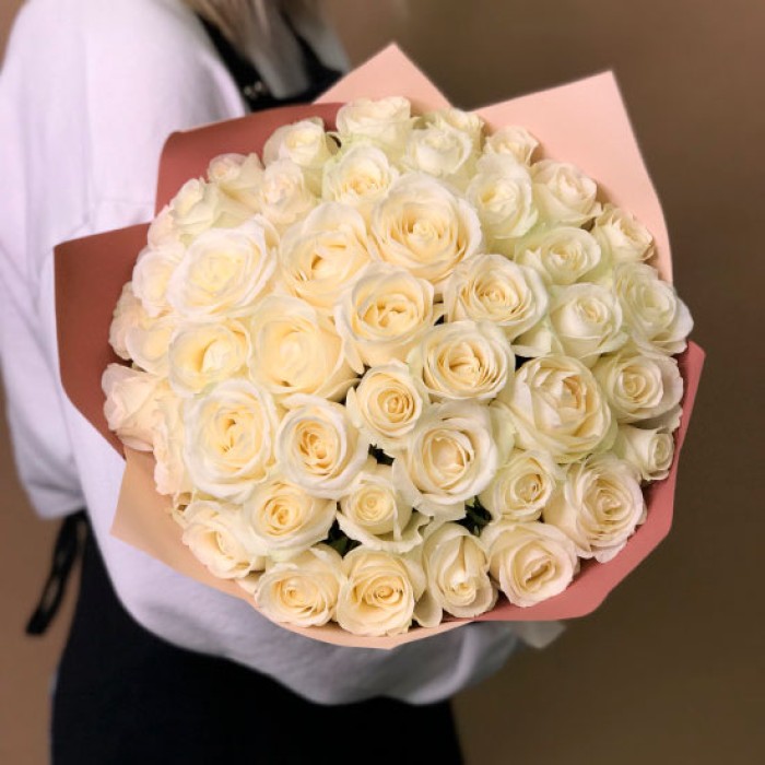 Букет 45 белых роз