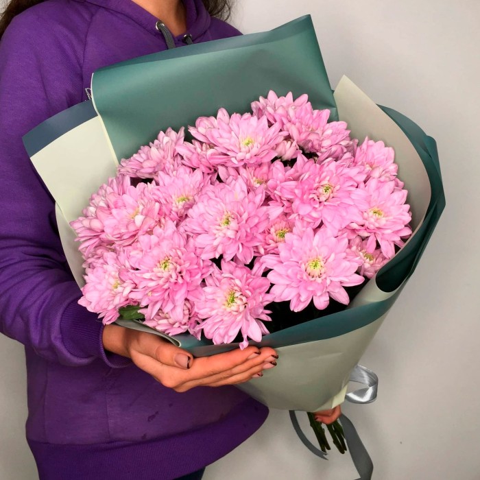 Букет 5 розовых хризантем