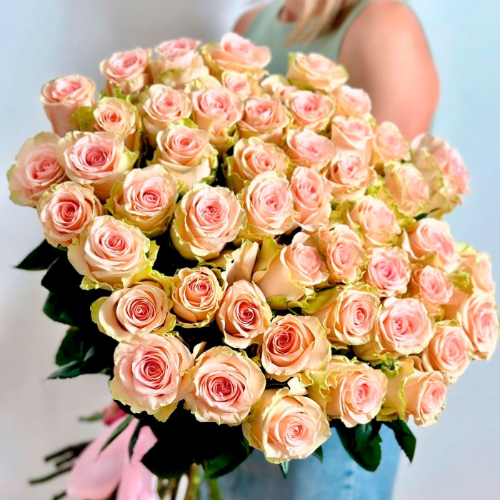 Букет 51 чайная роза