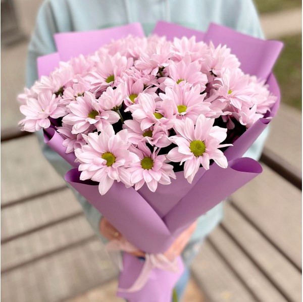 Букет 7 розовых хризантем