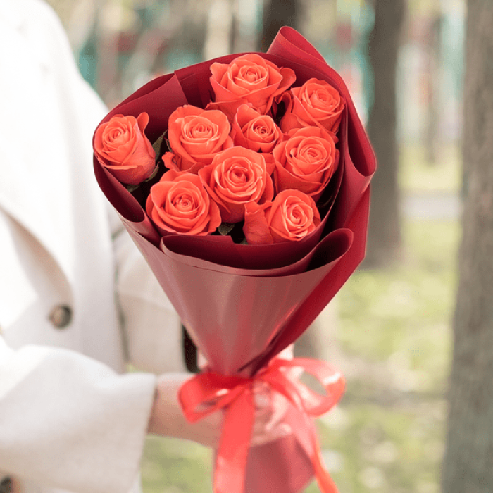 Букет 9 коралловых роз