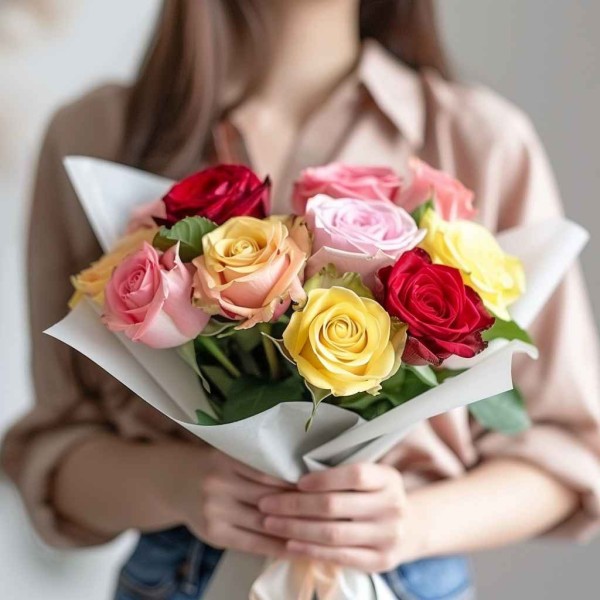 11 роз микс 50 см