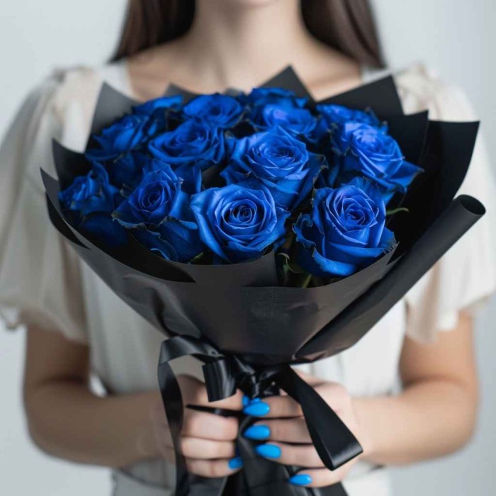 Букет 15 синих роз