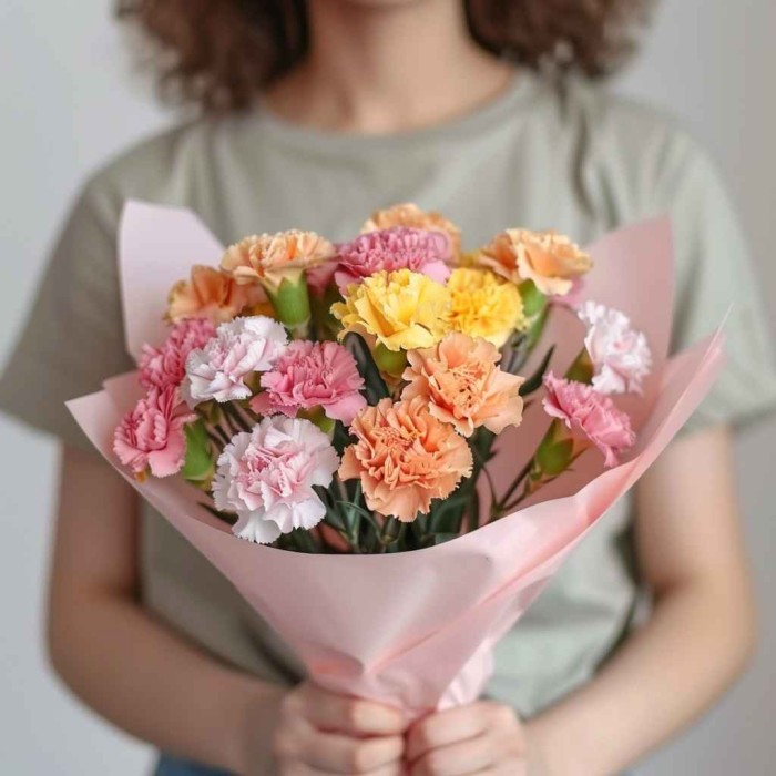 Букет 17 разноцветных гвоздик