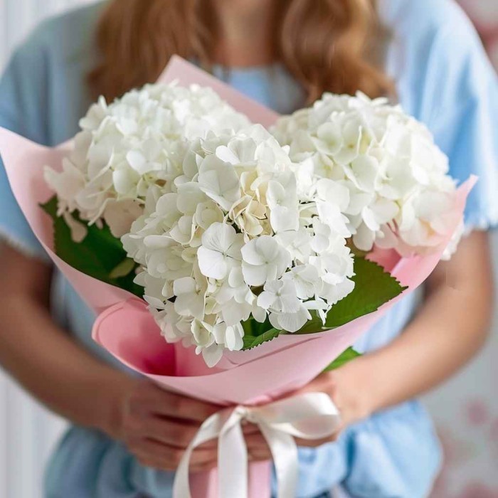 Букет 3 белоснежные гортензии
