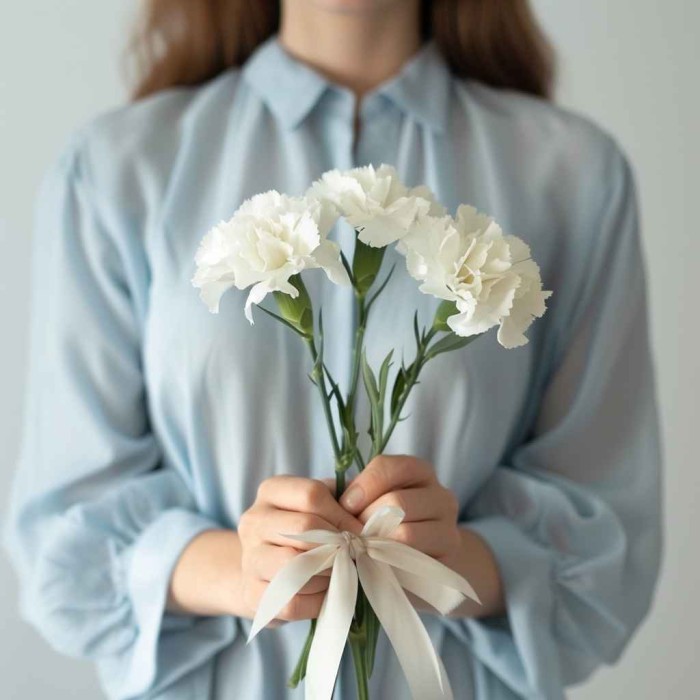 Букет 3 белые гвоздики