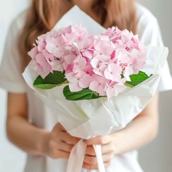 Букет 3 розовые гортензии