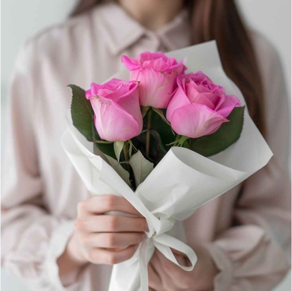 Букет 3 розовые розы