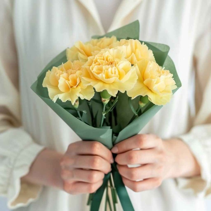 Букет 5 желтых гвоздик
