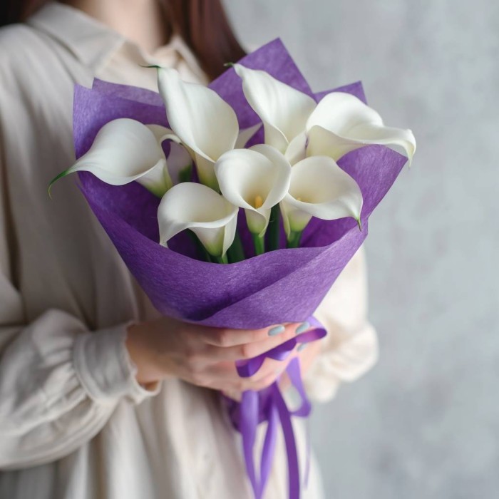 Букет 7 белых калл