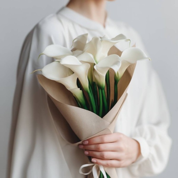 Букет 9 белых калл