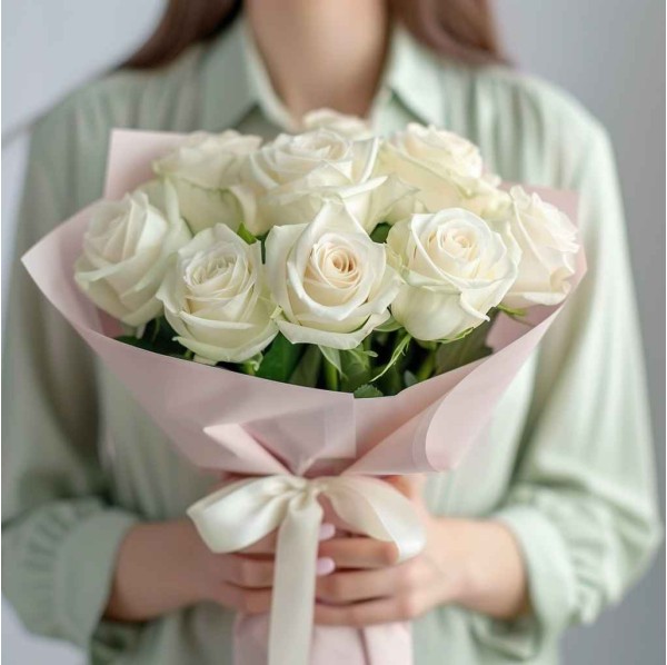 Белые розы 50 см 9 штук
