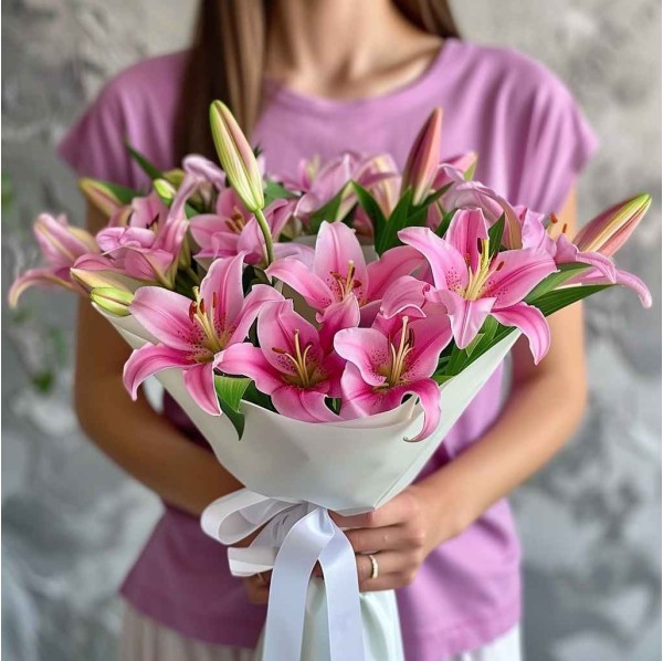 Букет из 7 лилий