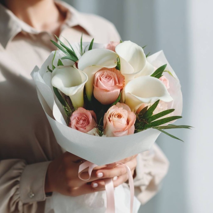 Букет каллы с розами