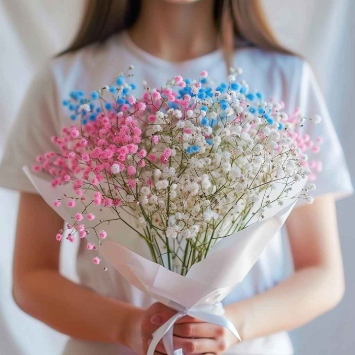 Цветной букет гипсофилы