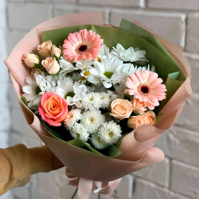 Букет Кустовая хризантема с герберами