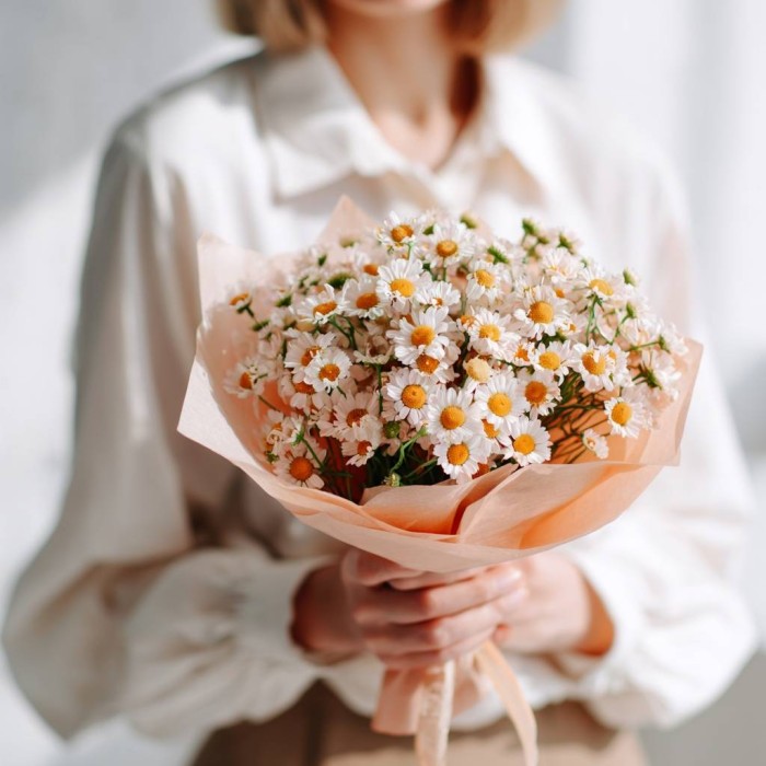 Букет 15 полевых ромашек