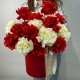 25 бело-красных французских роз в коробке