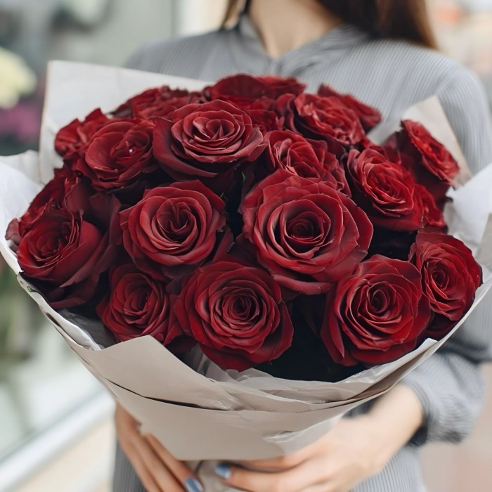 Букет 21 бордовая роза
