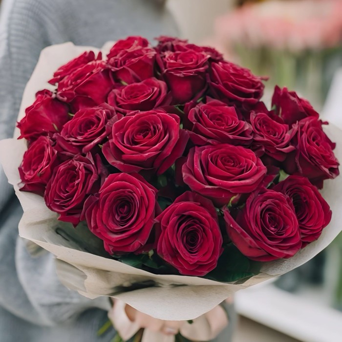 Букет 25 бордовых роз