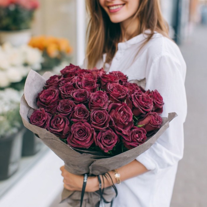 Букет 29 бордовых роз