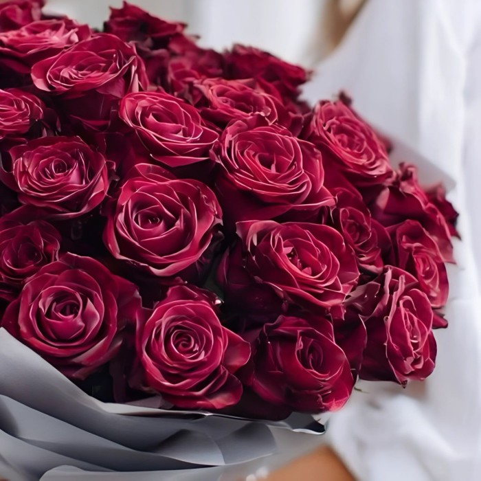 Букет 35 бордовых роз