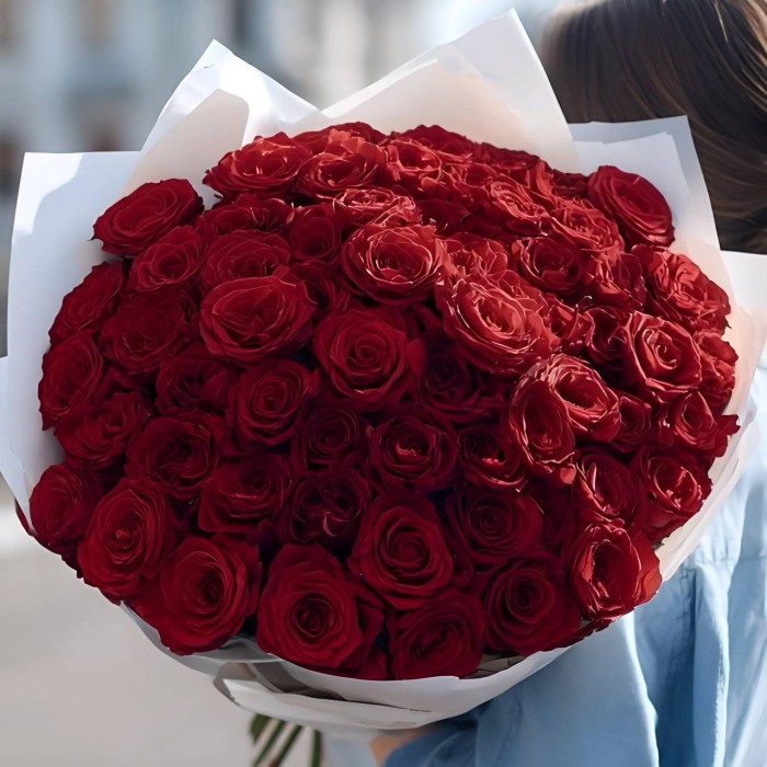 Букет 49 красных роз