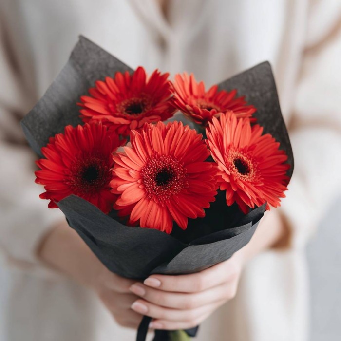 Букет 5 красных гербер