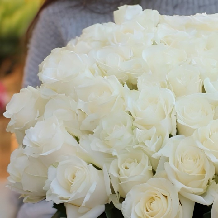 Букет 51 белая роза Кения