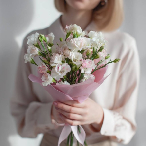 7 белых эустом