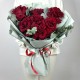 Букет 7 красных французских роз с эвкалиптом