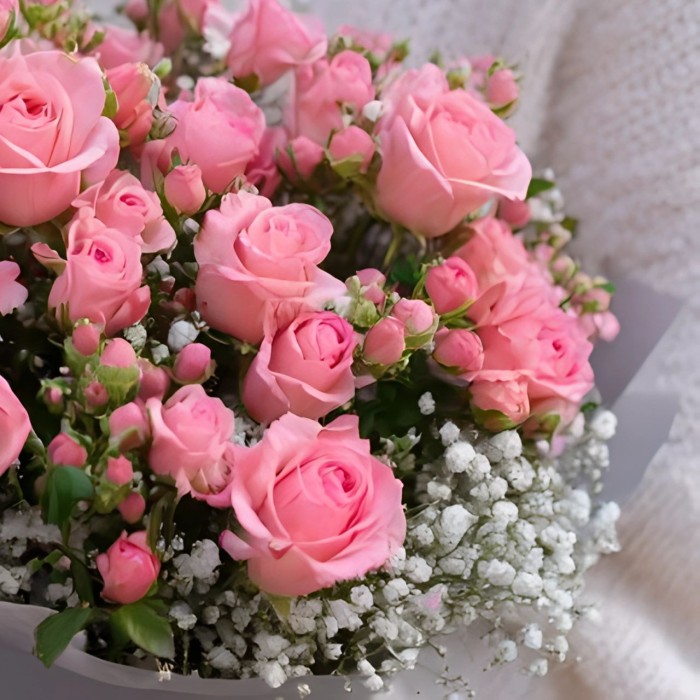 Букет 7 розовых кустовых роз