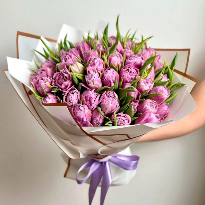 Букет 39 пионовидных тюльпанов