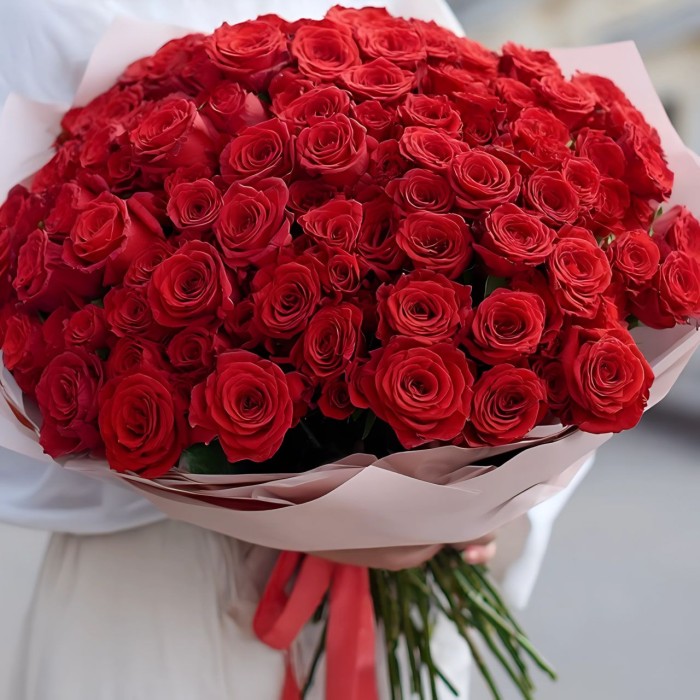 Букет 89 красных роз