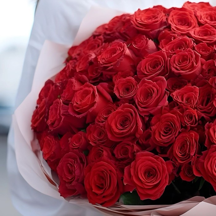 Букет 89 красных роз