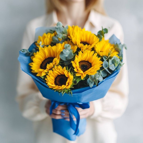 9 подсолнухов